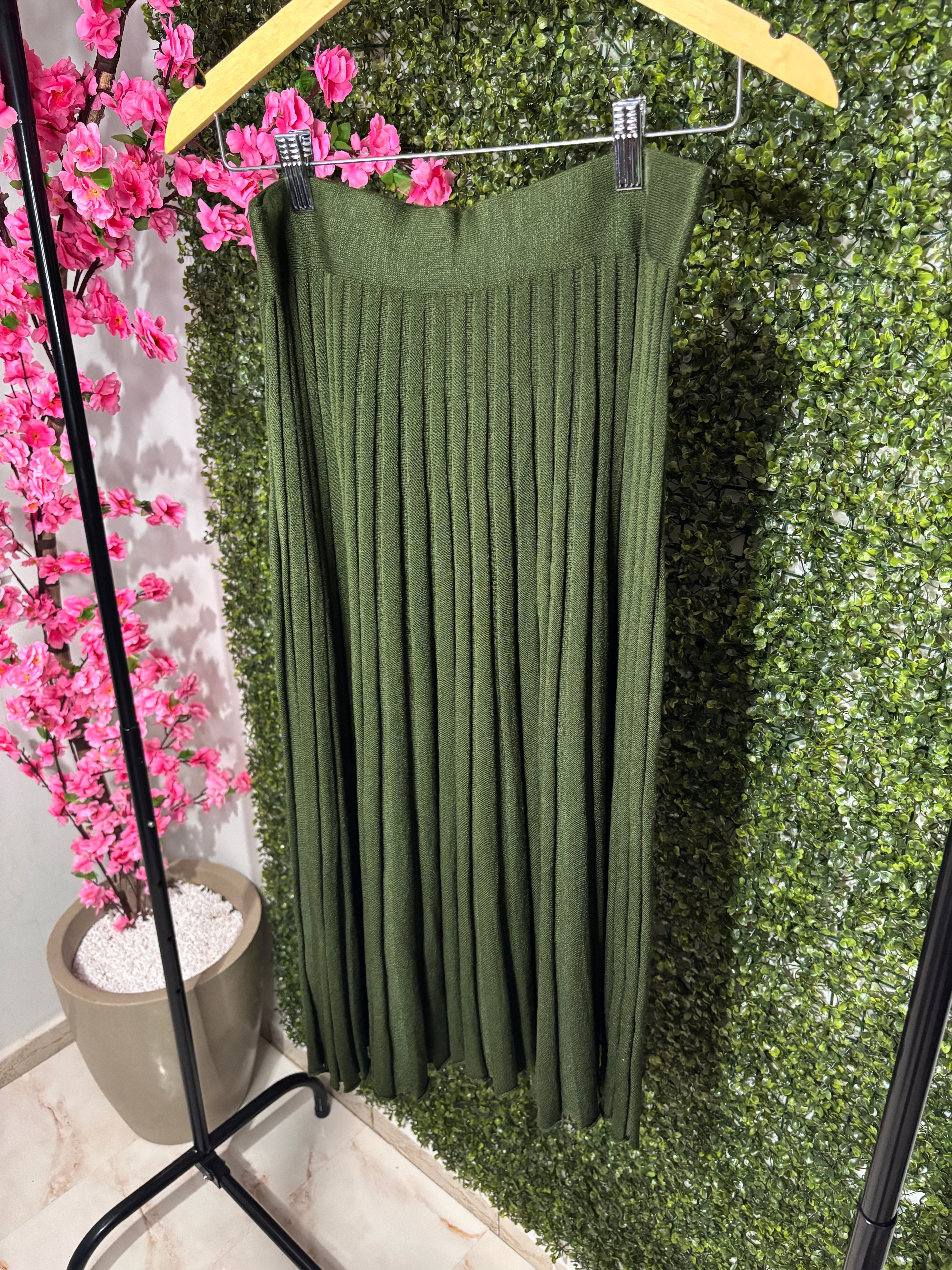 Saia Betina em Tricô