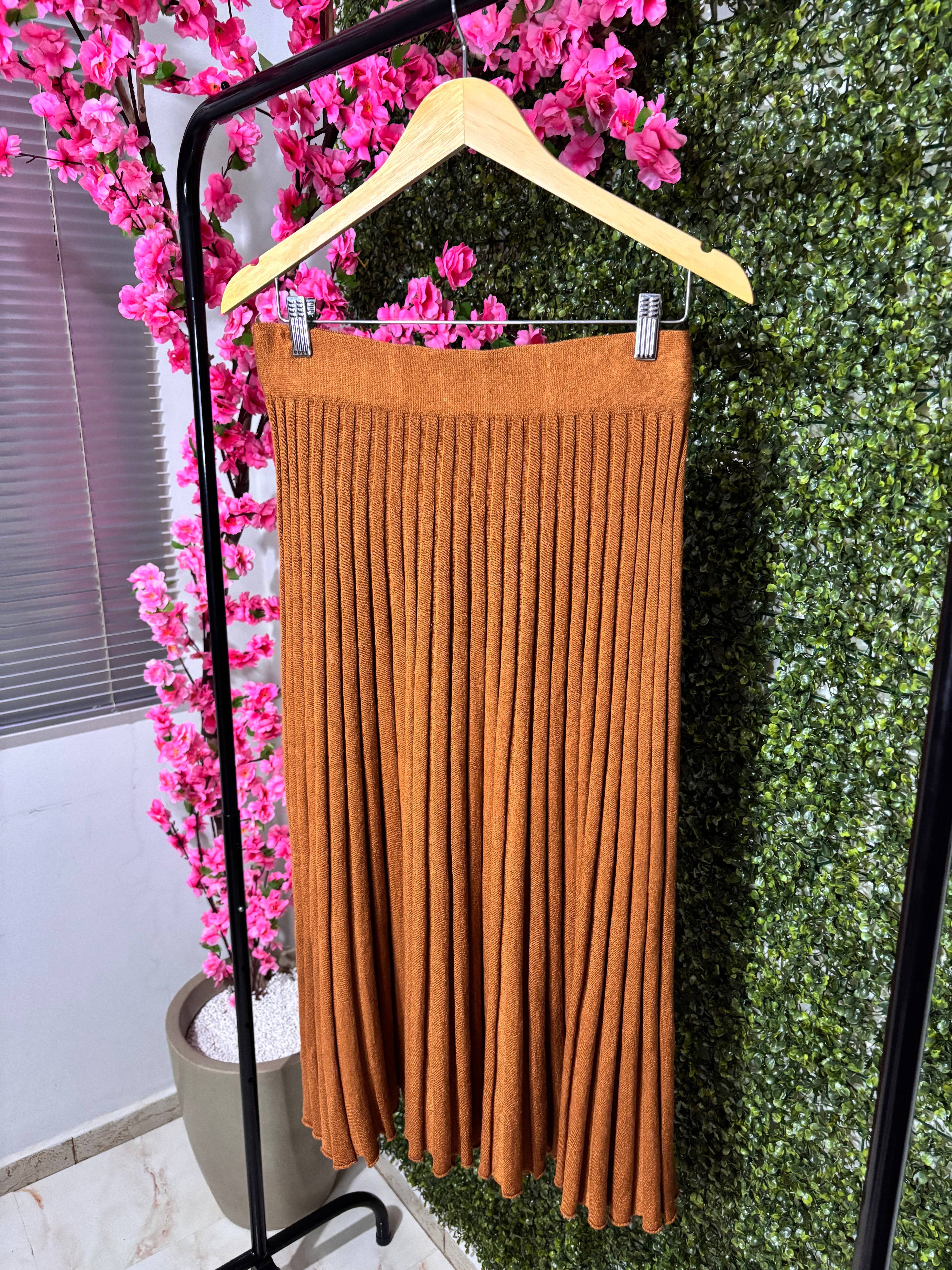 Saia Betina em Tricô